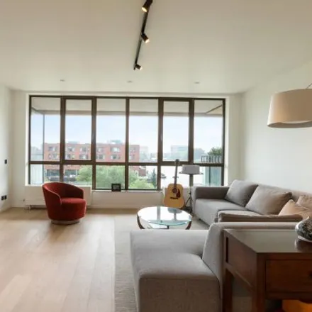 Rent this 5 bed apartment on Saskia van Uijlenburgkade 9 in 1058 GA Amsterdam, Netherlands