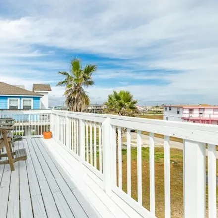 Image 6 - 335 Caison Street, Surfside Beach, Brazoria County, TX 77541, USA - House for sale