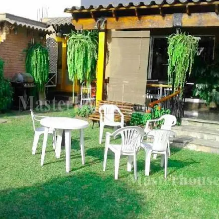 Buy this studio house on Océano Atlántico in Santiago de Surco, Lima Metropolitan Area 10051