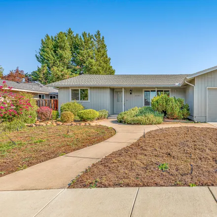 Buy this 3 bed house on 3083 Century Way in Medford, OR 97504
