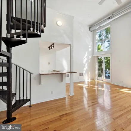 Image 3 - 182 Gay Street, Philadelphia, PA 19128, USA - Loft for sale