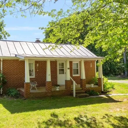 Buy this 3 bed house on 451 The Cross Road in Fluvanna County, VA 24590