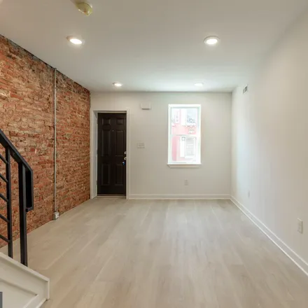 Image 3 - 2531 North Lee Street, Philadelphia, PA 19125, USA - Townhouse for rent