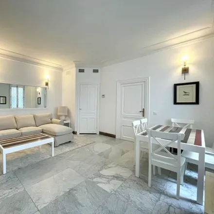 Rent this 2 bed apartment on Calle de Alcalá in 55, 28014 Madrid