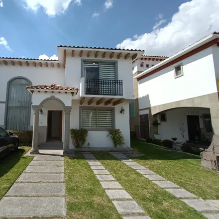 Rent this 3 bed house on Primaria Aquiles Zerdan in Calle Miguel Hidalgo, 52143 Metepec