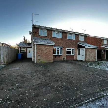Rent this 3 bed duplex on Perton Centre in Severn Drive, South Staffordshire