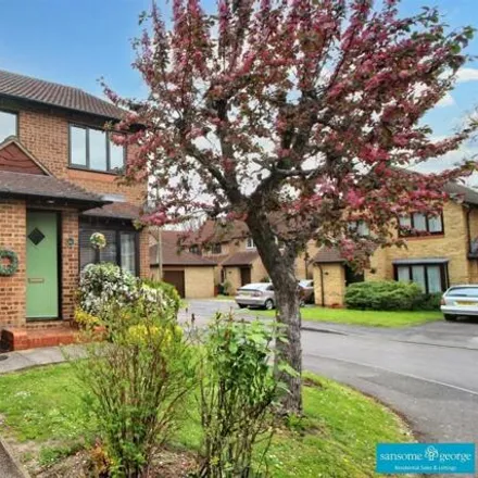 Buy this 3 bed house on Hirstwood in Reading, RG30 6NF