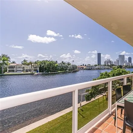 Image 9 - 20191 E Country Club Dr Apt TH4, Aventura, Florida, 33180 - House for sale