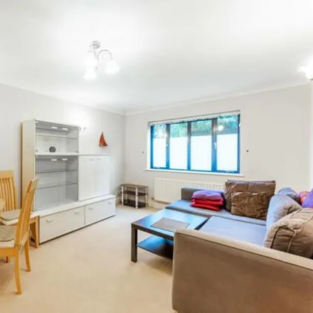 Image 2 - Claremont House, Worcester Road, London, SM2 6GE, United Kingdom - Apartment for rent