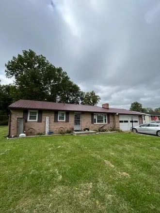 Buy this 3 bed house on 931 Expressview Drive in Madison Township, OH 44905