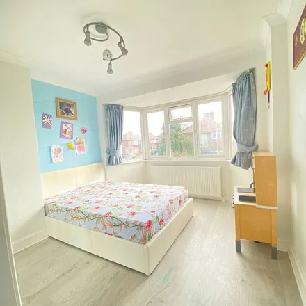 Rent this 4 bed apartment on Crowshott Avenue in London, HA7 1HR