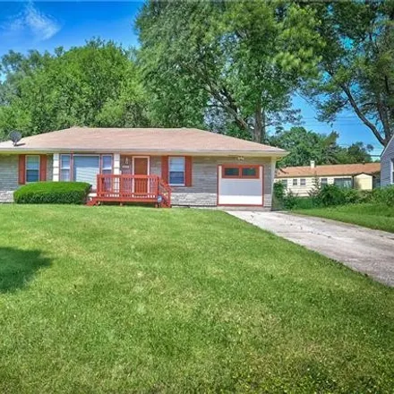 Buy this 4 bed house on 6006 East 102nd Street in Kansas City, MO 64134