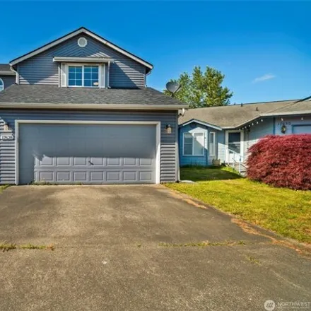Buy this 3 bed condo on 17628 177th Place Northeast in Lakewood, Marysville