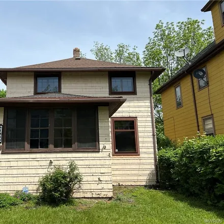 Buy this 3 bed house on 1810 Michigan Avenue in City of Niagara Falls, NY 14305