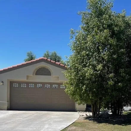 Buy this 3 bed house on 8505 Tamworth Street in Bakersfield, CA 93313