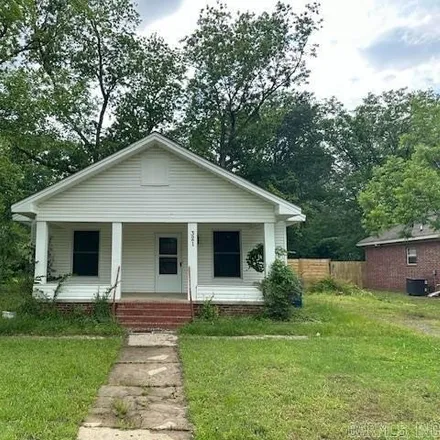 Buy this 3 bed house on 345 Locust Street in Conway, AR 72034