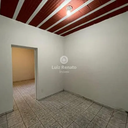 Rent this 1 bed apartment on Drogaria Araujo in Rua Pouso Alegre, Floresta
