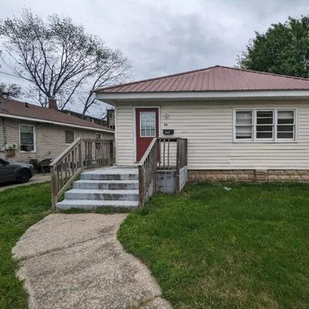 Buy this 3 bed house on 519 Hayes Avenue in Carbondale, IL 62901