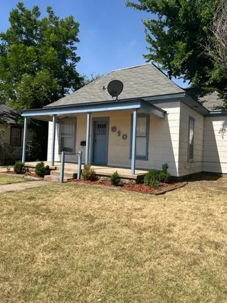 Buy this 3 bed house on 510 South Choctaw Avenue in El Reno, OK 73036