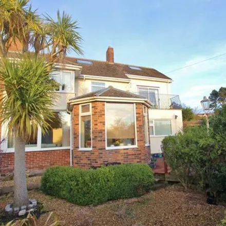 Buy this 5 bed duplex on Oldfield Drive in Heswall, CH60 9HA