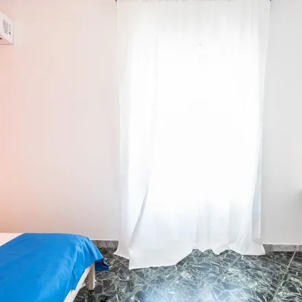 Image 5 - Via Dieta di Bari, 70121 Bari BA, Italy - Apartment for rent