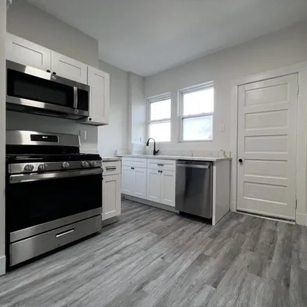 Rent this 3 bed apartment on 281 Highland Avenue in Somerville, MA 02144