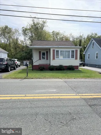 Buy this 2 bed house on 1159 East Elmer Road in Vineland, NJ 08361