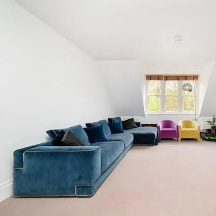 Image 2 - Abanesta, 20 Heath Drive, London, NW3 7EG, United Kingdom - Apartment for rent