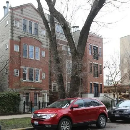 Rent this 2 bed house on 929 W Wolfram St Apt 3 in Chicago, Illinois
