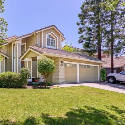 Buy this 4 bed house on 3878 Chapparal Drive in Fairfield, CA 94534
