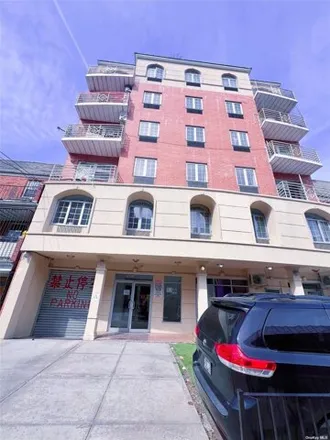 Buy this 2 bed condo on 144-23 Barclay Avenue in New York, NY 11355