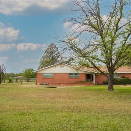 Buy this 3 bed house on 495 Idlewild Drive in Brownwood, TX 76801