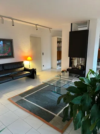 Rent this 4 bed apartment on Elkenbachstraße 25 in 60316 Frankfurt, Germany