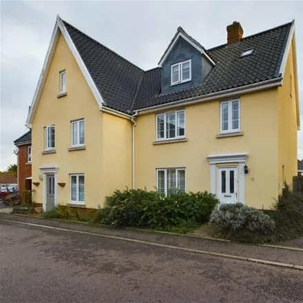 Buy this 4 bed house on 16 Crown Meadow in Kenninghall, NR16 2FE