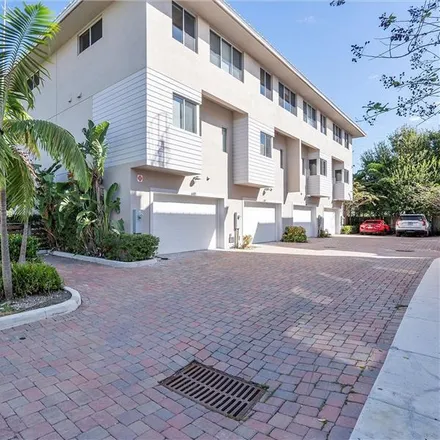 Rent this 3 bed townhouse on 616 Northeast 12th Avenue in Fort Lauderdale, FL 33304