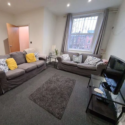 Rent this 3 bed house on 21 Moorland Avenue in Leeds, LS6 1AP