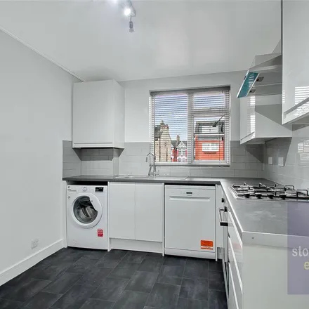 Rent this 2 bed apartment on 23 Macdonald Road in London, N11 3JB