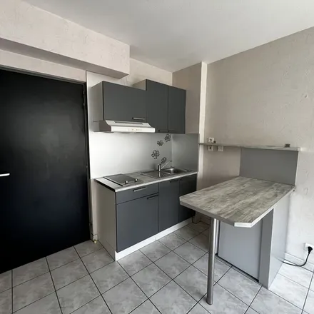 Image 3 - 10 Rue des Chênes Verts, 12850 Rodez, France - Apartment for rent