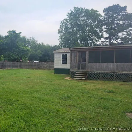 Image 3 - 534 4th Street, Quinton, Pittsburg County, OK 74561, USA - Apartment for sale