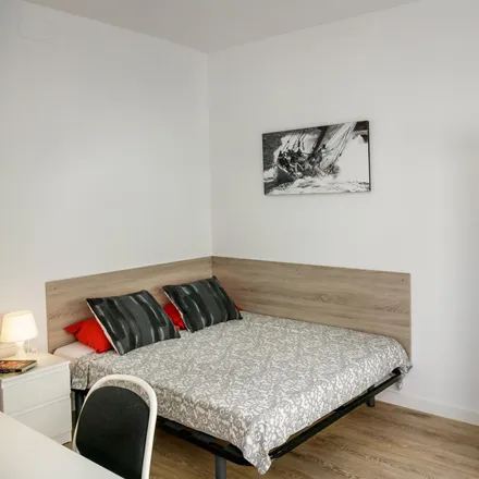 Image 3 - Carrer d'Orient, 08904 l'Hospitalet de Llobregat, Spain - Room for rent