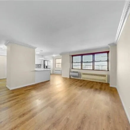 Image 2 - 2475 West 16th Street, New York, NY 11214, USA - Apartment for sale