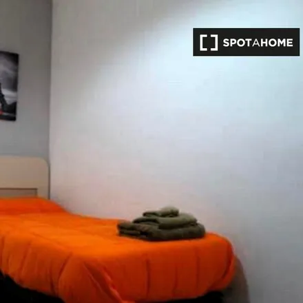Rent this 4 bed room on Santa Cecilia in Calle de Juan Montiel Salinas, 14004 Córdoba