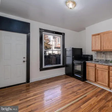 Image 5 - 1336 Glyndon Avenue, Baltimore, MD 21223, USA - Townhouse for sale