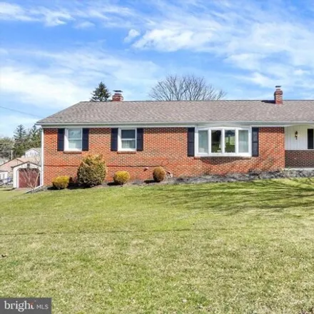 Image 5 - Oakwood Drive, Windsor Township, PA 17356, USA - House for sale