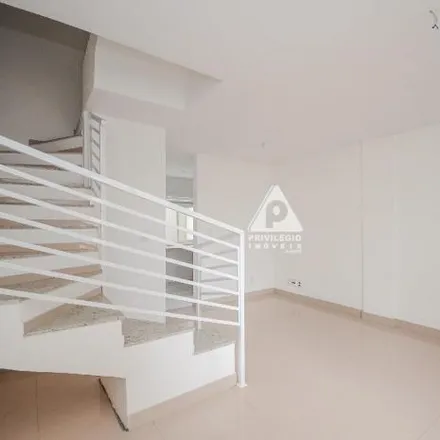 Buy this 1 bed house on Rua Coronel Bernardino de Melo in Bairro da Luz, Nova Iguaçu - RJ