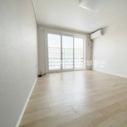 Rent this 1 bed apartment on 서울특별시 서대문구 북가좌동 5-79