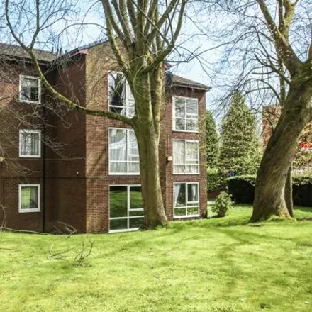 Buy this 1 bed apartment on GlenfieldRoad in Stockport, SK4 2RP