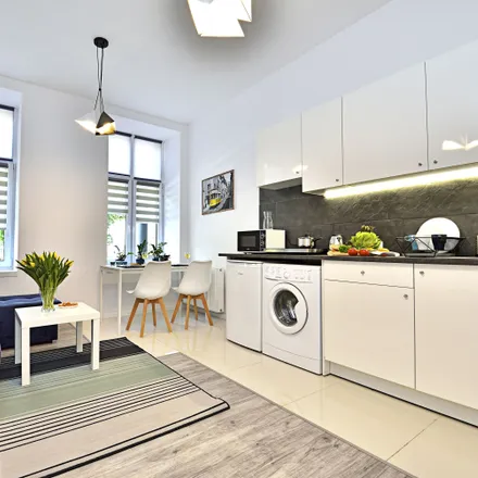 Rent this studio apartment on Gdańska 113 in 90-520 Łódź, Poland