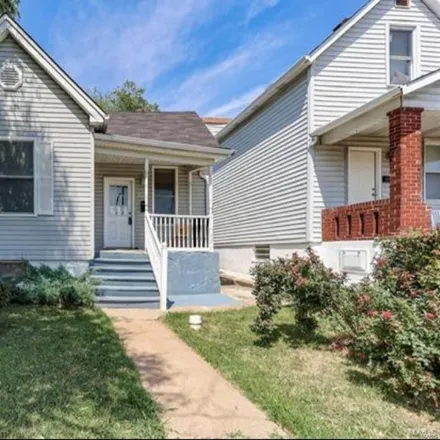 Buy this 2 bed house on 4121 Taft Avenue in Saint Louis, MO 63116