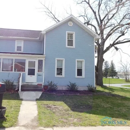 Buy this 3 bed house on 1195 June Street in Fremont, OH 43420